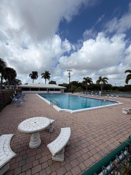 Building Photo - 1707 NW 46th St