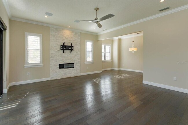 Building Photo - Modern Style Winter Park Home