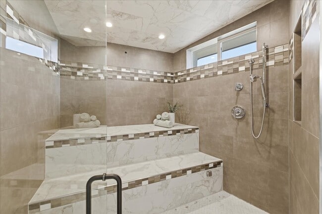 Building Photo - 4275 N 36th St