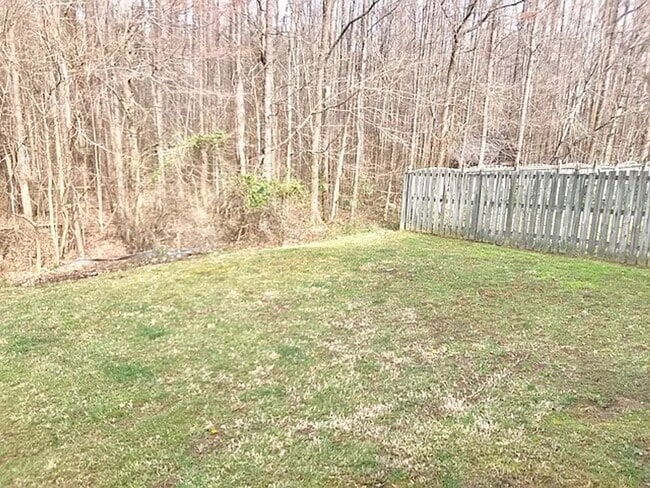 Building Photo - MUST SEE this Gorgeous 5 Beds 3 Bath home ...