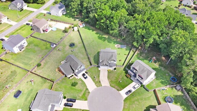 Building Photo - GORGEOUS 4 BR, 2.5 BA *OLDE MILL CREEK in Goldsboro* PIKEVILLE SCHOOLS