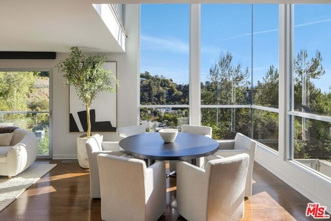 Building Photo - 9318 Warbler Way