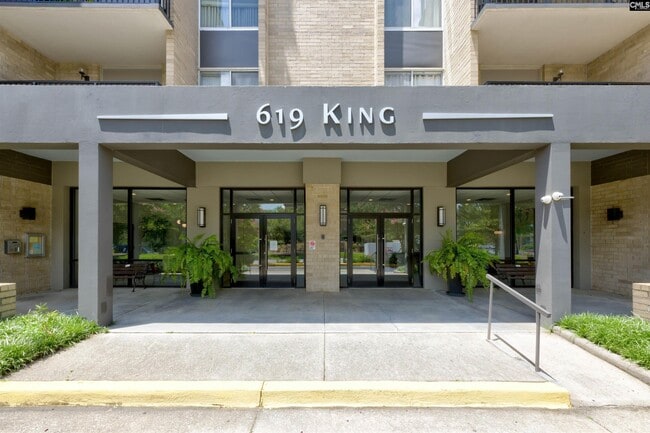 Primary Photo - 619 King St