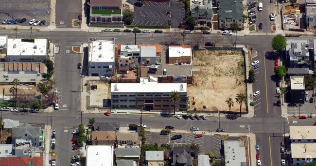 Building Photo - Asano on Fourth
