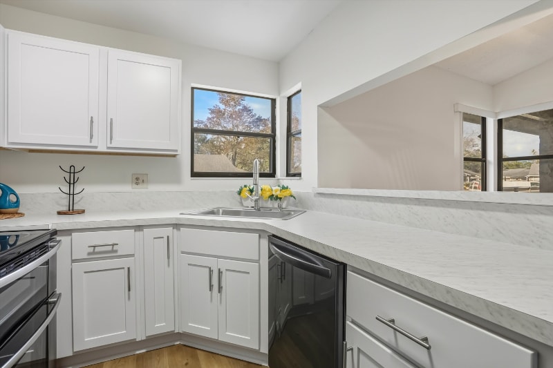 Building Photo - 8329 Derbyshire Pl