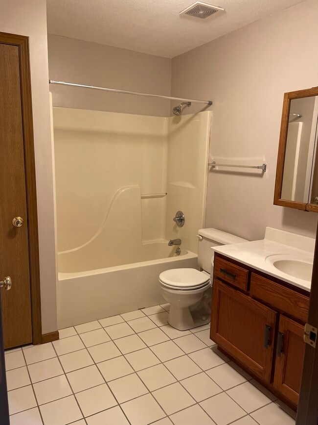 Building Photo - 205 Ruth Ave