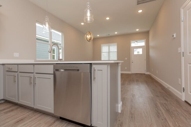 Building Photo - 4710 Stunner Ln