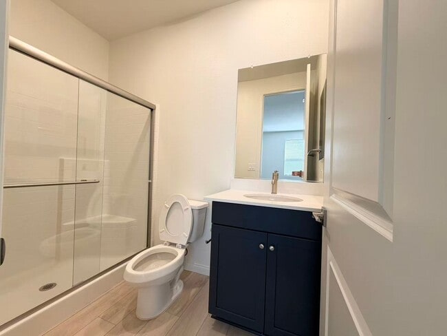 Building Photo - Wonderful 3-story single house in Kestrel Commons