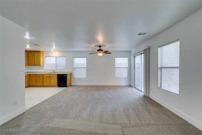 Building Photo - 11924 Lemon Balm St