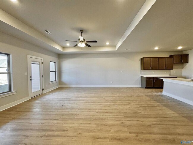 Building Photo - 12665 Whitcomb Cir