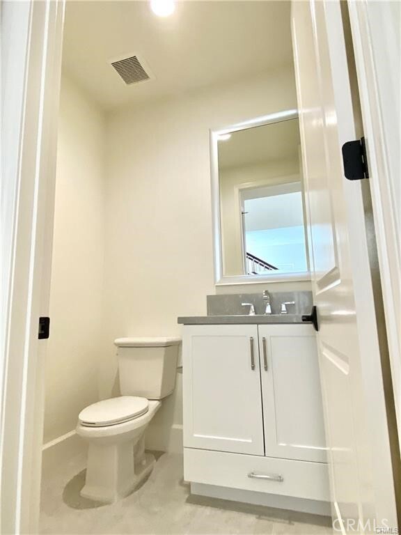 Building Photo - 222 Parkwood