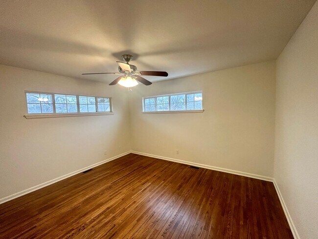 Building Photo - Beautiful updated Midtown home in the loved Lortondale addition