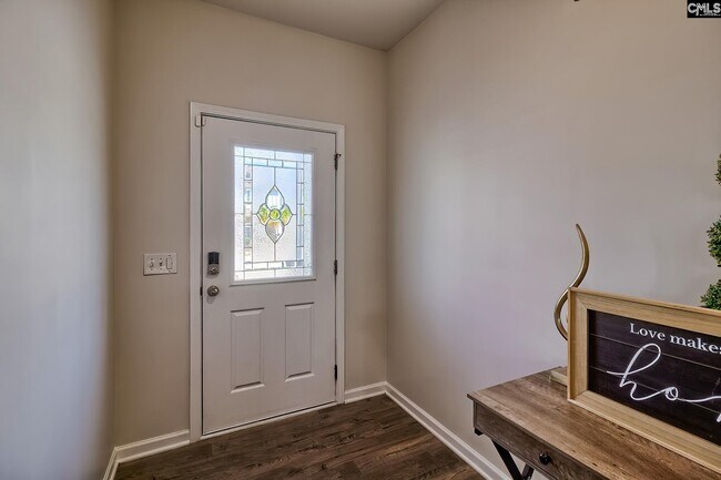 Building Photo - 660 Collett Dr