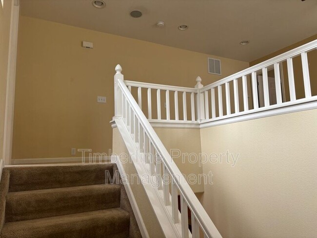 Building Photo - 4096 Diamond Ridge View
