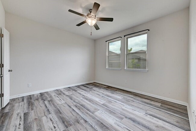 Building Photo - 11820 Sandy Lodge Ct