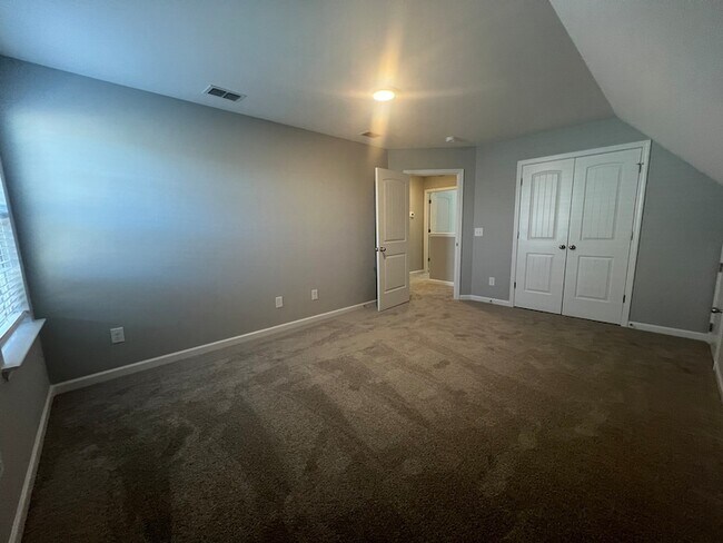 Building Photo - 58 Stonehenge Ln