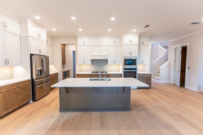Building Photo - 96569 Bay View Dr
