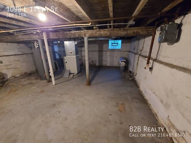 Building Photo - 1098 E 146th St
