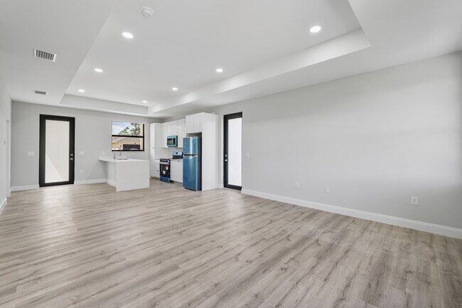 Building Photo - 1056 Fayette Ave