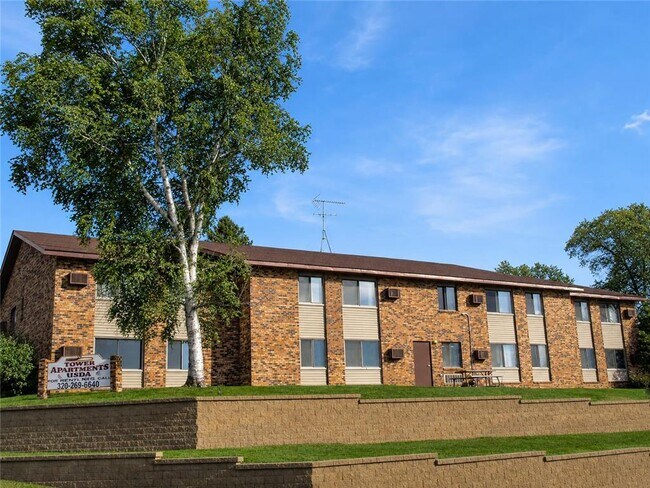 Building Photo - 110 1st St