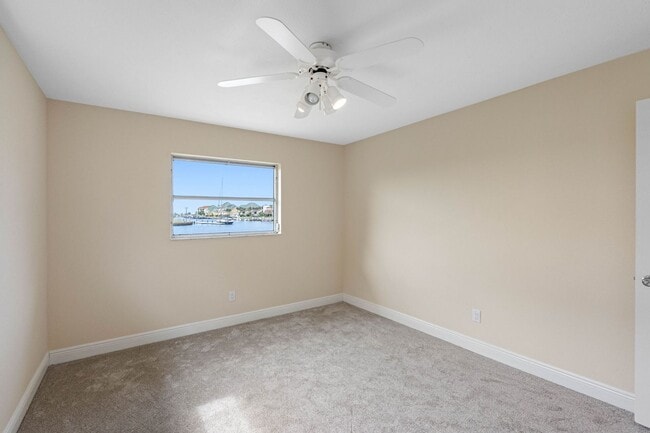 Building Photo - Sailboat-Ready Waterfront Home with Specta...