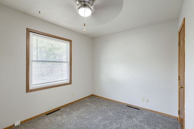 Building Photo - 5336/5338/5340 Ervin St Triplex