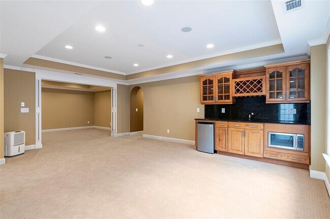 Building Photo - 12489 Huntington Trace