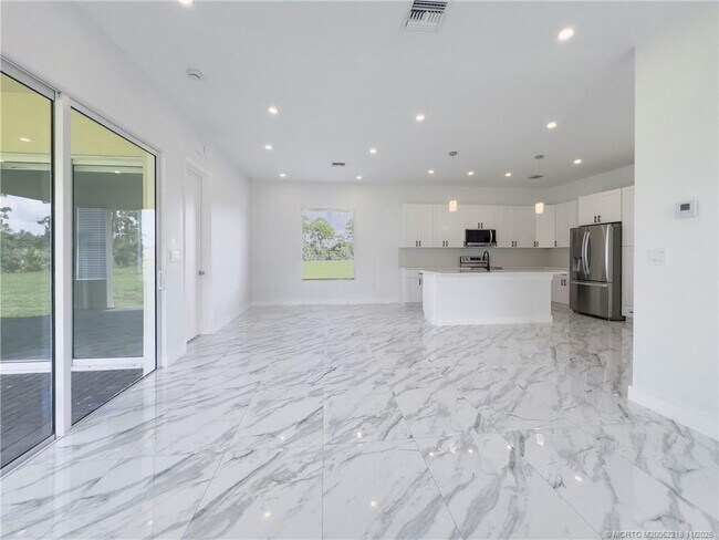 Building Photo - 149 Southeast Cor. Arno