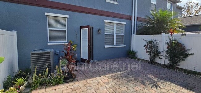 Building Photo - 13268 Silver Strand Falls Dr