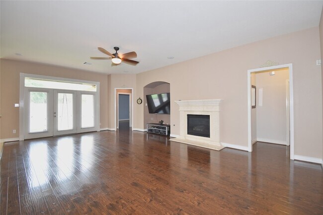 Building Photo - 14319 Hancock Elm St