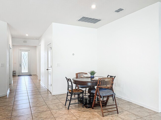 Building Photo - 4213 Keeson Cir