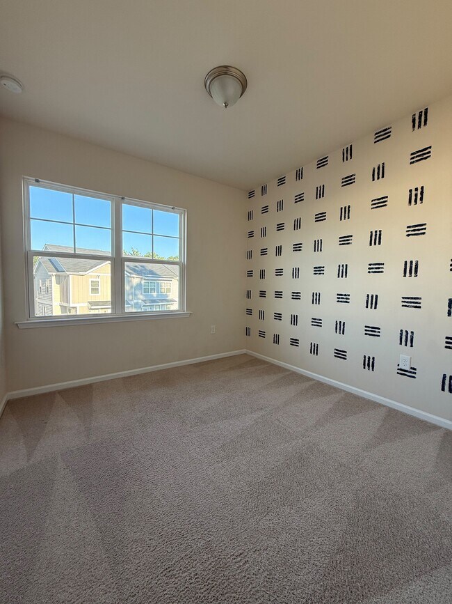 Building Photo - 2246 Red Knot Ln