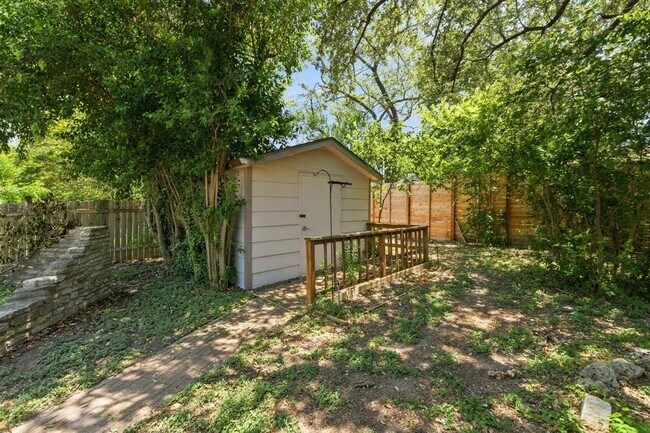 Building Photo - 1409 Desert Quail Ln