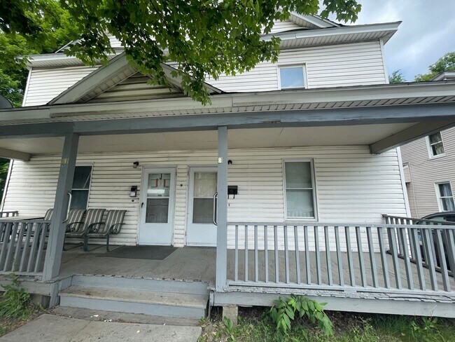 Building Photo - 61-63 Seymour