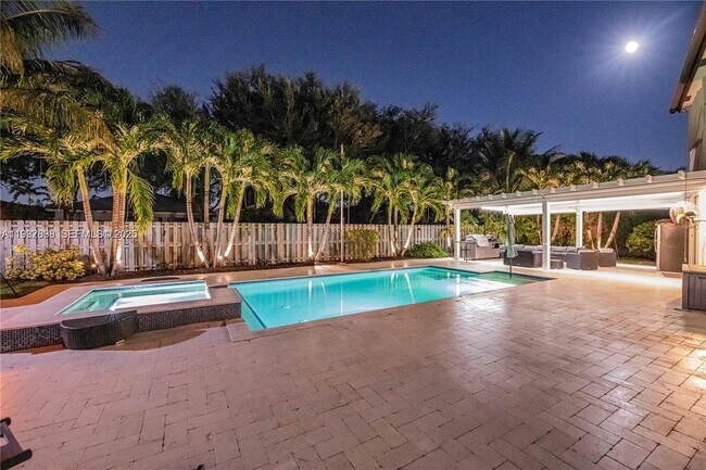 Building Photo - 3461 SE 1st St