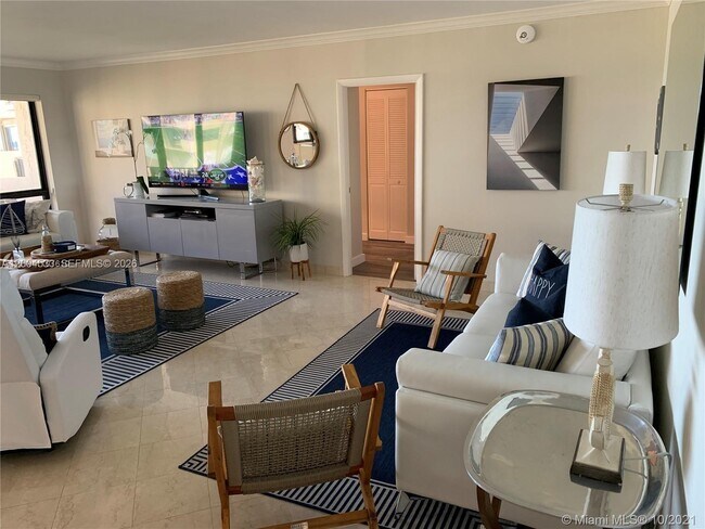 Building Photo - 4900 N Ocean Blvd