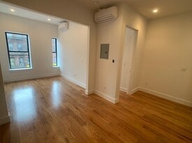 Building Photo - 259 Rogers Ave