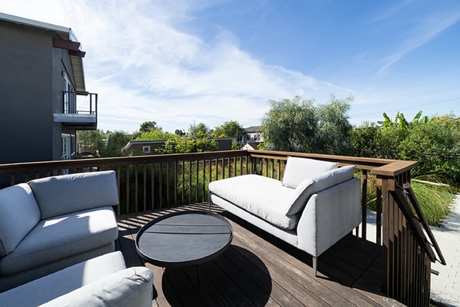 Building Photo - Fully Furnished Completely Renovated Home in Albany off of Solano Ave.