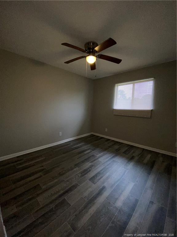 Building Photo - 927 Applewood Ln