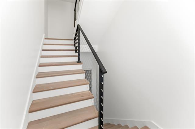 Building Photo - 1105 Poindexter St