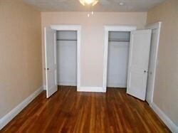 Building Photo - 68 Linden St