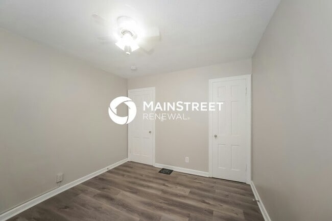Building Photo - 3 Bedroom Pet-Friendly Home in Indianapoli...