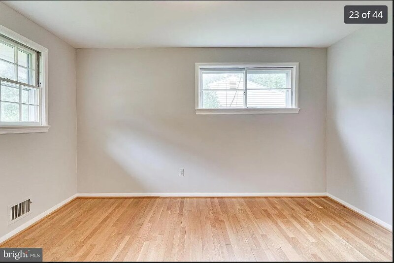 Building Photo - 4907 Elsmere Ave
