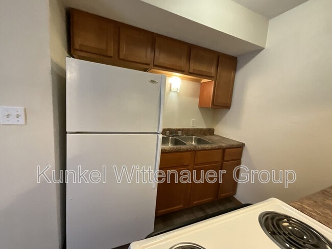 Building Photo - 1810-6 Jamestown Road