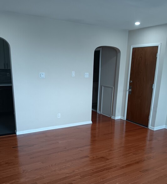 Building Photo - 153 Burmont Rd