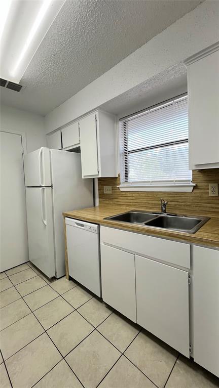 Building Photo - 3601 N Hills Dr