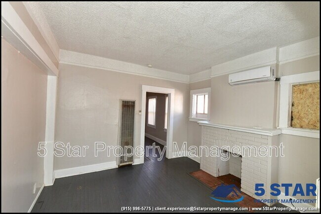 Building Photo - 3519 Douglas Ave