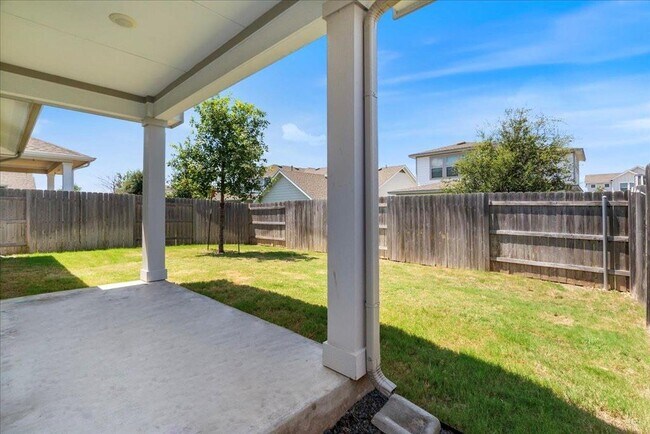 Building Photo - 8205 Cottage Rose Dr