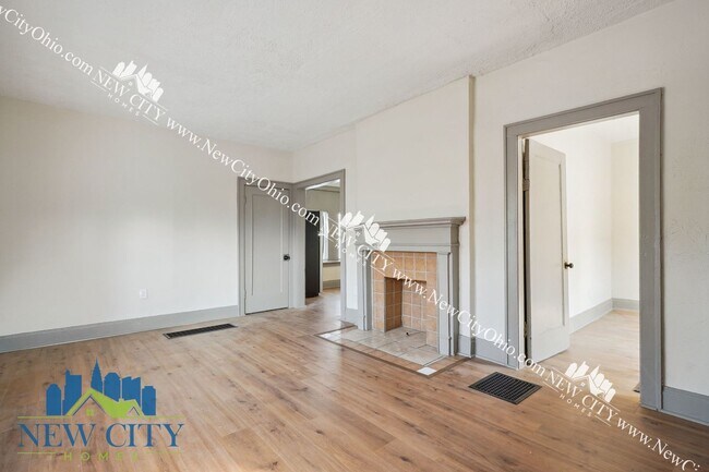 Building Photo - 940-942 Leona Avenue, Columbus, OH 43201