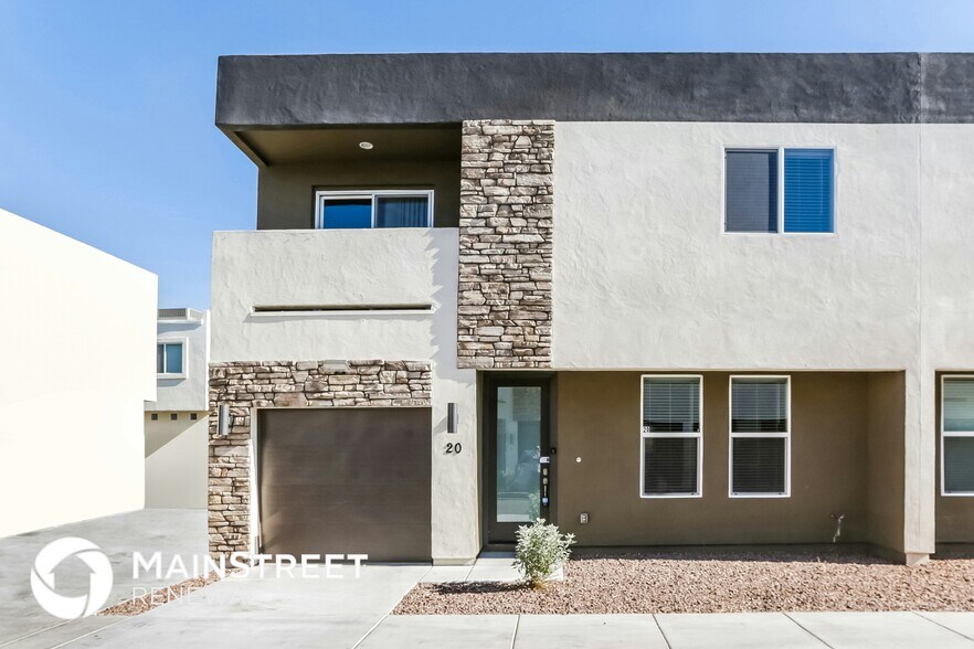 Primary Photo - 2000 N 36th St